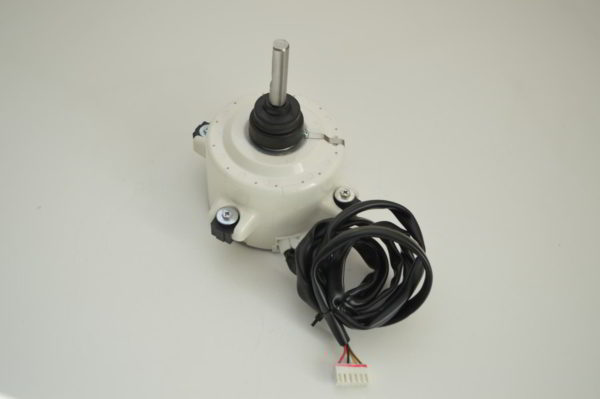 Moteur Ventilateur MFE-45VVBT pour groupe  FUJITSU / ATLANTIC   WOYG112LHT / WOYG140LCTA  ( Référence d'origine: 002974 )  (OCCASION) – Image 4