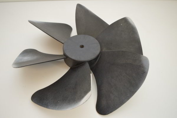 Hélice pour moteur ventilateur UCP 808656JTA-A13S (Diamètre:480 mm)  (OCCASION)