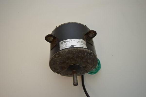 Moteur ventilateur UCP  Modèle: 808656JTA-A13S  (OCCASION) – Image 2