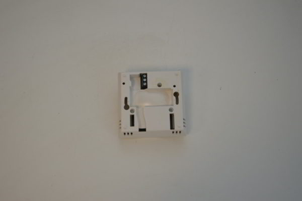Thermostat d'ambiance digital DELTA DORE D 20 non programmable (OCCASION) – Image 3