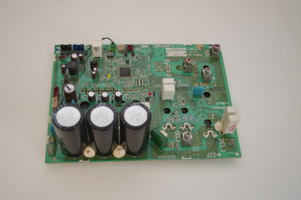 Carte INVERTER pour groupe Hitachi RHUE-5AVHN. (Références E01822 ou P29545 ou P27835)  (OCCASION) – Image 3