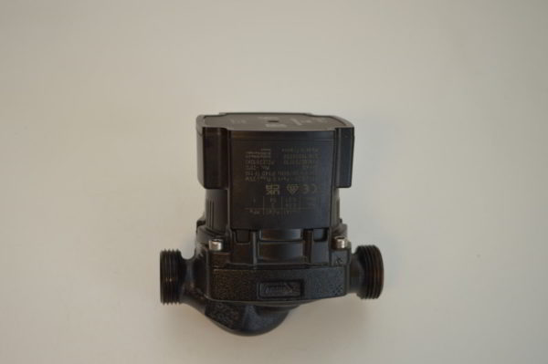 Circulateur GRUNDFOS UPM4 K (15-70  130) (OCCASION) – Image 2