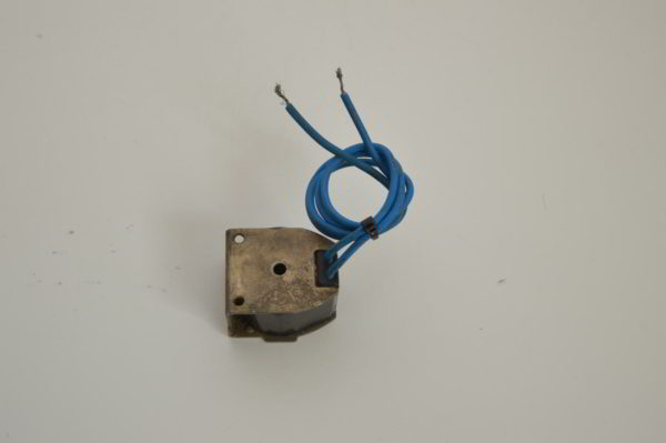 Bobine Vanne 4 Voies SAGINOMIYA: CHV J505 (AC240V)  (OCCASION) – Image 3