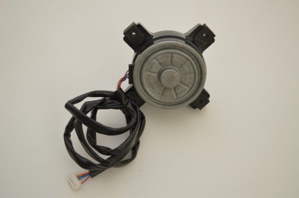 Moteur ventilateur DAIKIN Référence: D50Q-28  (ARW34W8P50DA)  (OCCASION) – Image 2
