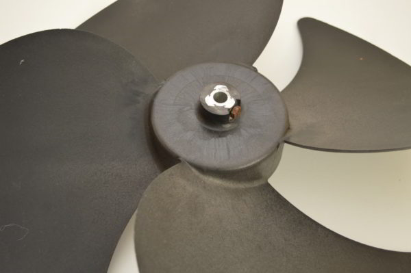 Hélice Ventilateur 4 pâles pour PMER5 (Technibel), Europac (PSA/Zodiac)  (montée sur moteur 19TFB6064SMEN) (OCCASION) – Image 2