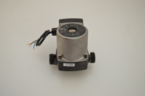 Circulateur GRUNDFOS UP015-30  CIL2 (130)  (OCCASION) – Image 2