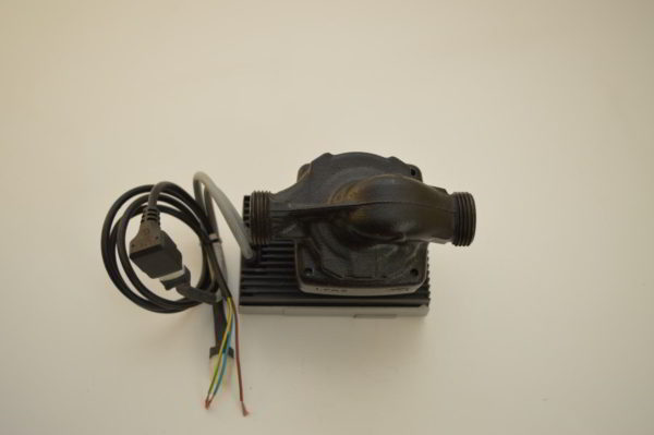 Circulateur de chauffage électronique WILO Stratos PARA 15/1-7  T2  (130)  (OCCASION) – Image 4