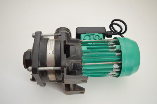 Pompe WILO TYP MHIL302-E-1-230-50-2 (OCCASION) – Image 2