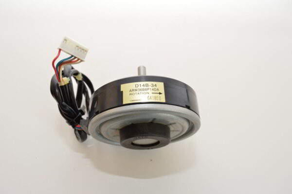 Moteur de turbine D14B-34 (ARW23B8P14DA ou ARW36B8P14DA)  pour console DAIKIN FVXS50BVMB / FVXS25BVMB / FVXS35BVMB / FVXS25BAVMB  (Référence: 112421J / 2007177)  (OCCASION) – Image 2