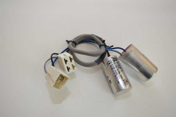 Lot de 2 condensateurs ventilateur pour Ballon Thermo THERMOR 270l VS RSE CETHI 270   (OCCASION)