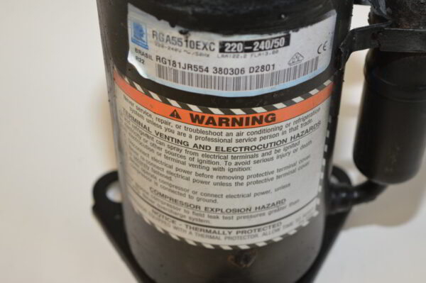 Compresseur  TECUMSEH  RGA5510EXC  (RG181JR554 380306 D2801) (OCCASION) – Image 3