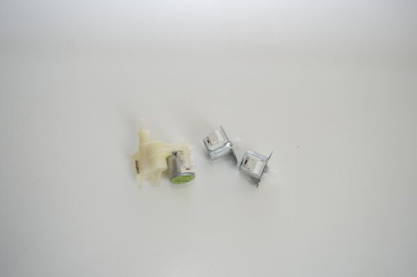 Lot de 3 micros moteurs de volet SANKYO / NIDEC (MSBPC20M34 / MSBPC20M13 / MSBPC20M24)  pour mural Mitsubishi Electric MSZ-AP35VGK-E3 (OCCASION) – Image 3