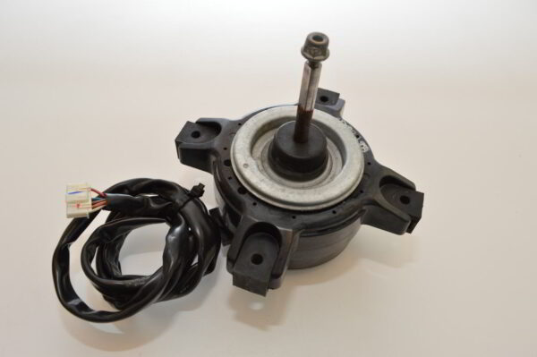 Moteur ventilateur DAIKIN Référence: D50R-28  (ARW34Y8P50DA) (Référence d'origine: 1833241)  (OCCASION)