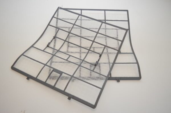 Lot de 2 Filtres à Air >PP-TD20< 483-1 (365mm X 346mm) >PP-TD20< 483-2  (365mm X 346mm) pour mural Mitsubishi Electric MSZ-LN25VG2V-E3 <H> (Référence d'origine: E22Y52100) (OCCASION)