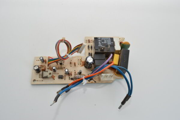 Carte de contrôle PCB05-191-V04  (KELON 001-2004 D01-V05) pour HISENSE  AS-09HR4SVCUL  (OCCASION)
