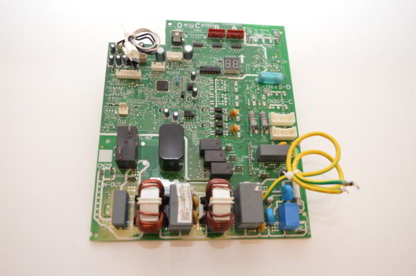 Carte principale (Main Board) pour bi-split AIRWELL: AWAU-YCZ218-H11 (7SP091170) (17122300001512) (OCCASION)