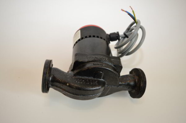 Circulateur de chauffage électronique ARMSTRONG 30-8.0 G180 (OCCASION) – Image 2