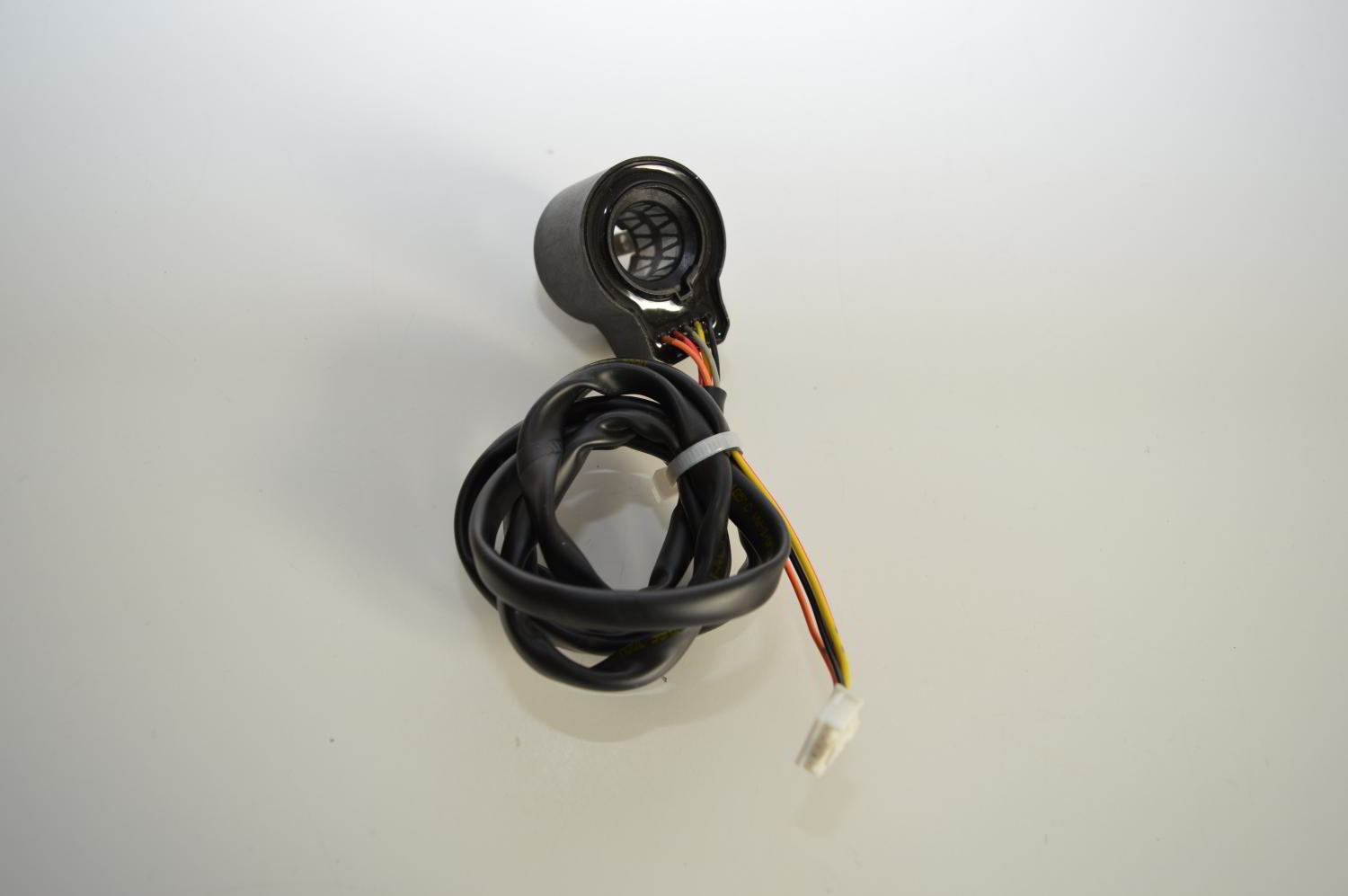 Bobine détendeur SAGInoMIYA A212 pour groupe Mitsubishi PUHZ-SHW112VHAR4.UK / PUHZ-SHW80VHAR4.UK / PUHZ-SHW112VHAR4-BS.UK4 (Référence d’origine: S70E88402 ) (OCCASION) – Image 2