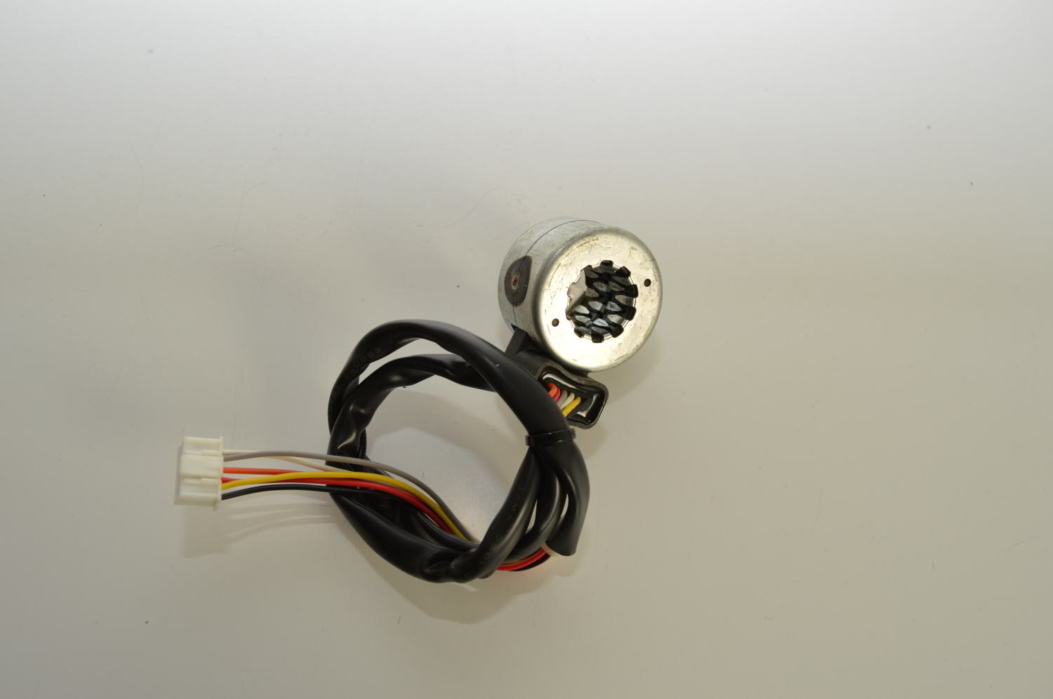 Bobine détendeur SAGInoMIYA U061 pour TOSHIBA RAS-4M23SAV-E (Référence d'origine: 43046494) (OCCASION) – Image 2