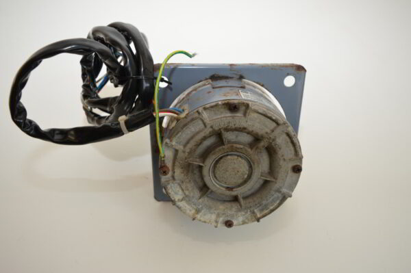 Moteur Ventilateur KULTHORN KDE3H4704 pour Climexel HH 102 – Image 3
