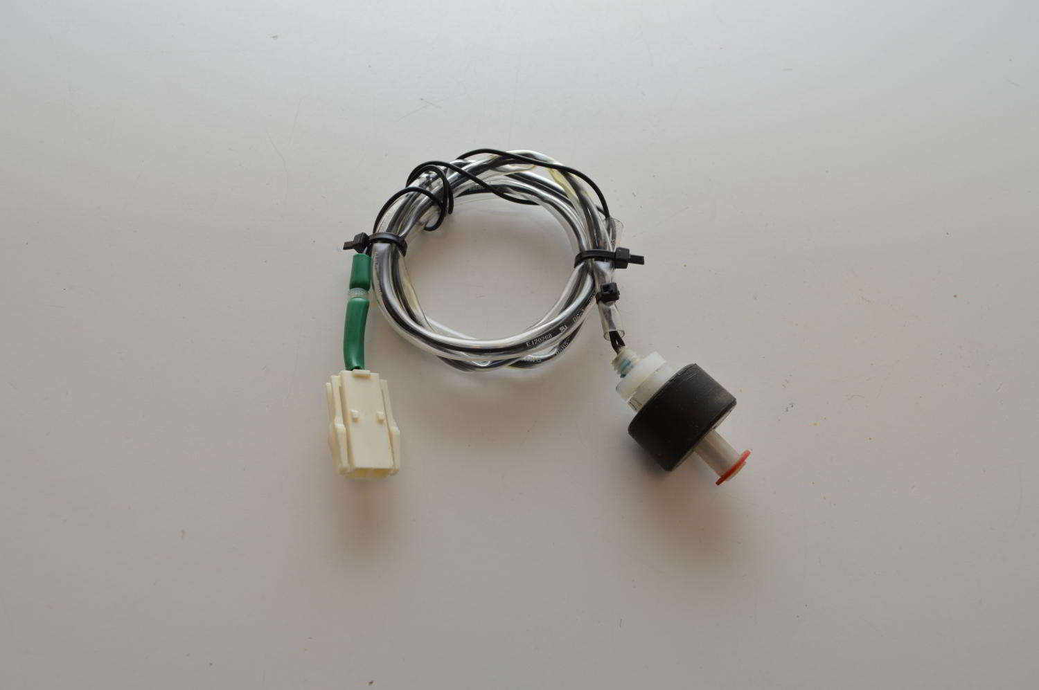 Flotteur de Pompe / Float switch pour HITACHI (Référence d'origine: E01107) (OCCASION) – Image 2