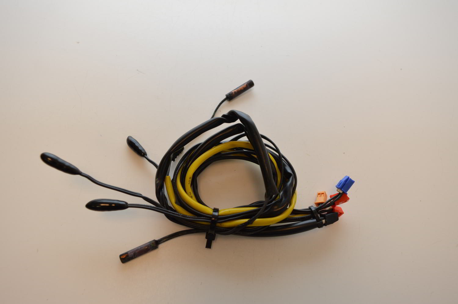 Lot de 5 sondes pour HITACHI RCI-5.0FSN3E (Référence d’origine: E01203/E02875/E02443/E01198) (OCCASION) – Image 2