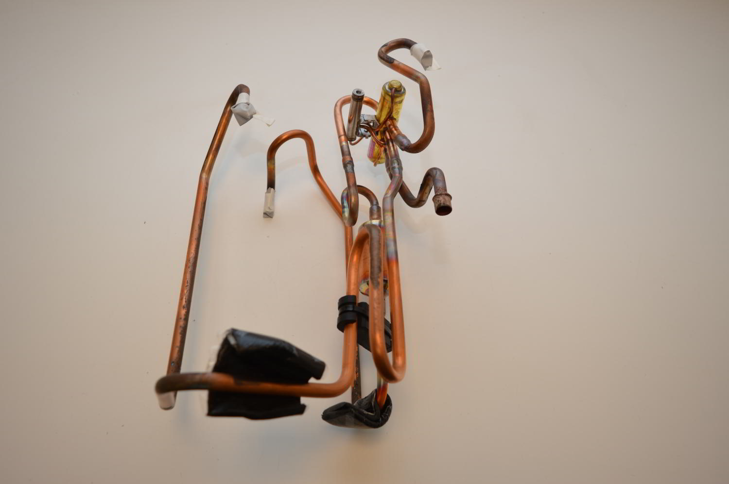 Corps de vanne 4 voies avec tubing SHF(L)-4H-23U-E pour ATLANTIC/FUJITSU AOYG 14 KMCC.UE / AOYG 14 KMT.UE / AOYG 14 KATA.UE (Ref: 892396) (OCCASION) – Image 2