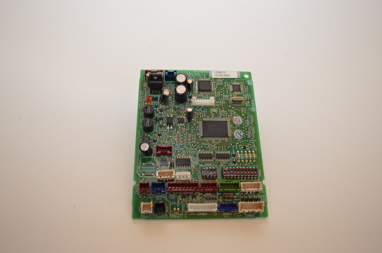 Carte de contrôle / Control PCB BH00B551 (T257B12H34/12S40131) BH76B543G01 pour mural Mitsubishi Electric PKFY-P15VBM-ER3 / PKFY-P15VBM-ER4 / PKFY-P25VBM-ER4 (Ref: T7WC11310) (OCCASION)