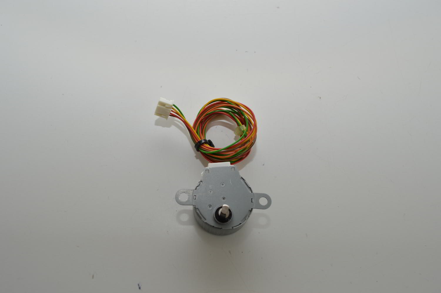 Moteur de volet/Vane motor pour mural Mitsubishi Electric PKFY-P40VHM-ER2 / PKA-M35HAL / PKA-RP50HALR1 (Ref: R01E27223) (OCCASION)