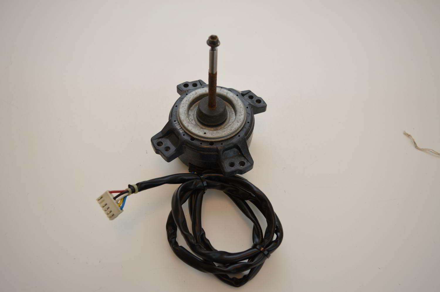 Moteur ventilation MFE-18ROM (ARW44C8P54FG) pour GENERAL/FUJITSU/ATLANTIC: AOYA18LALL / AOYA12LALL / AOYA14LACL (Ref: 897304) (OCCASION)