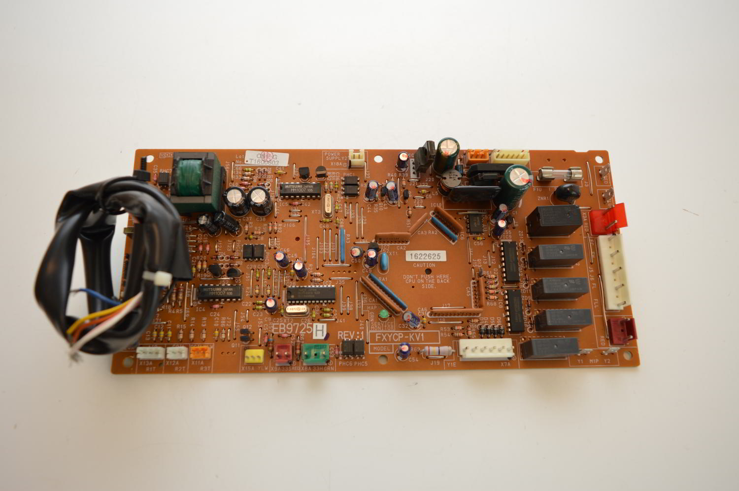 Platine Contrôle EB9725 (FXYCP-KV1) pour Cassette DAIKIN FXYCP25K7V19 / FXC125LVE7 / FXYCP32KV1 (Ref: 1299517) (OCCASION)