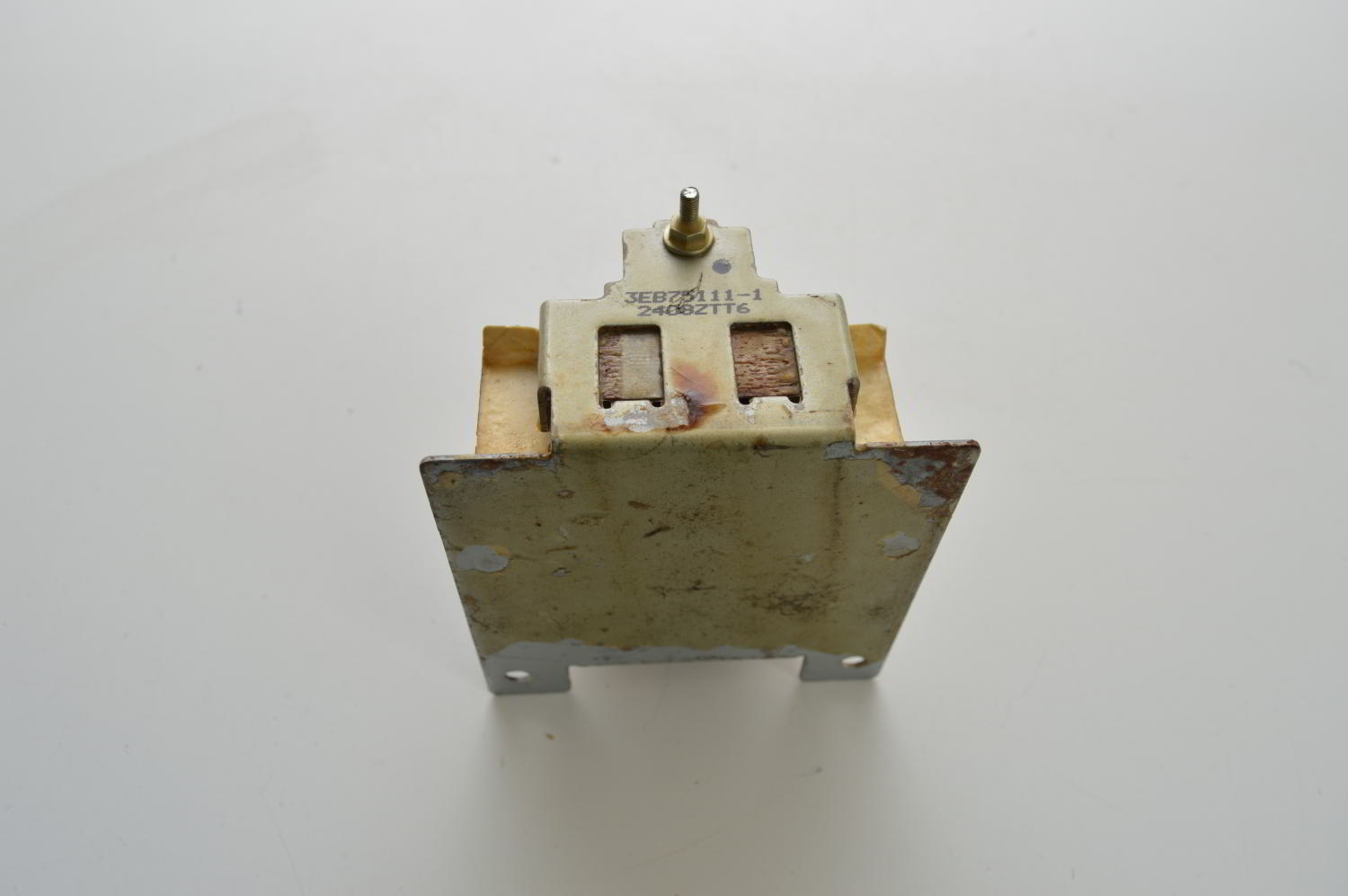 Réactance/Reactor 3EB75111-1 pour DAIKIN 4MXS80BVMB9 / RXS71BVMA / PANASONIC CU-4E27CBPG (Ref: 1305955/130595J) (OCCASION) – Image 2