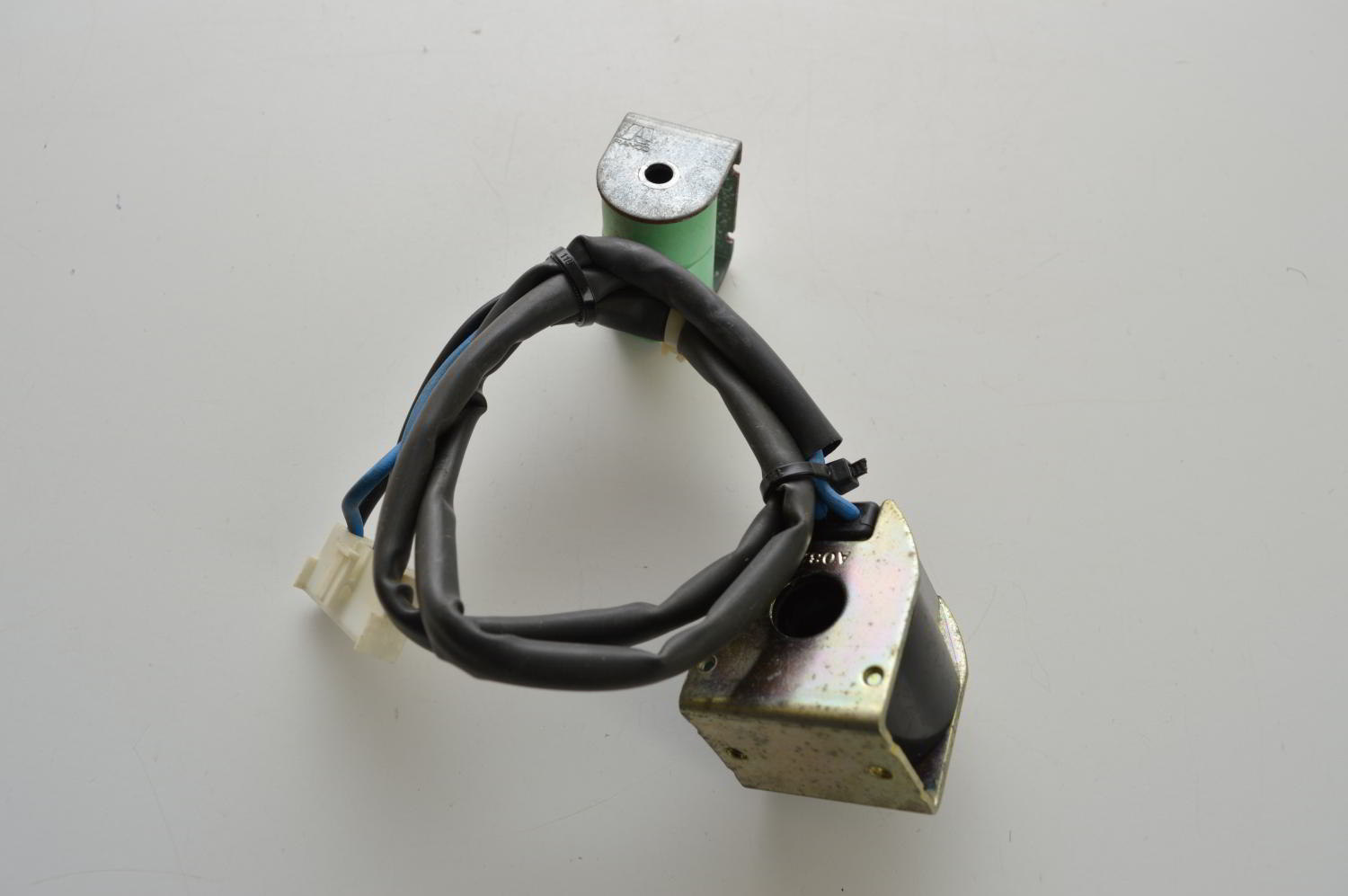 Ensemble Bobine Vanne 4 Voies (LB81) et Bobine Vanne 2 Voies SAGInoMIYA/RANCO pour DAIKIN 4MXS80BVMB / 4MX80AMVMC / PANASONIC CU-4E27CBPG (Ref: 1358430/135843J) (OCCASION) – Image 2