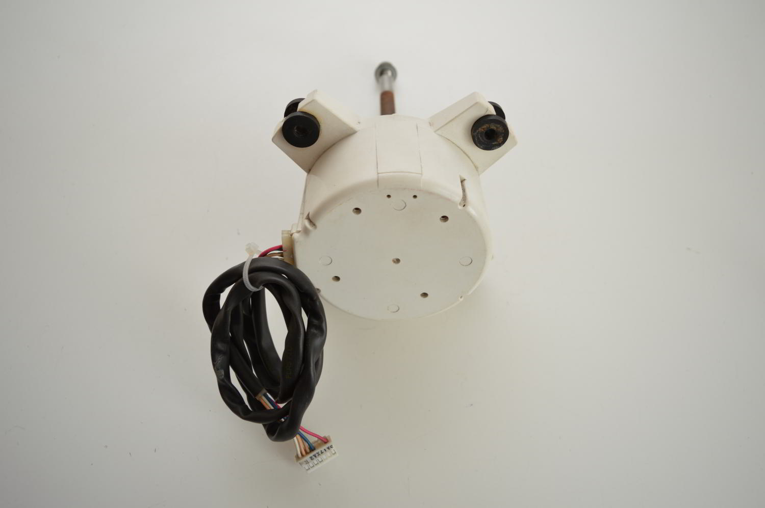 Moteur ventilateur KFD-380-51-8B1 pour DAIKIN 4MXS80BVMB / 4MKS90DAVMB / PANASONIC CU-4E27CBPG (Ref: 160629J/CW1314384) (OCCASION) – Image 2