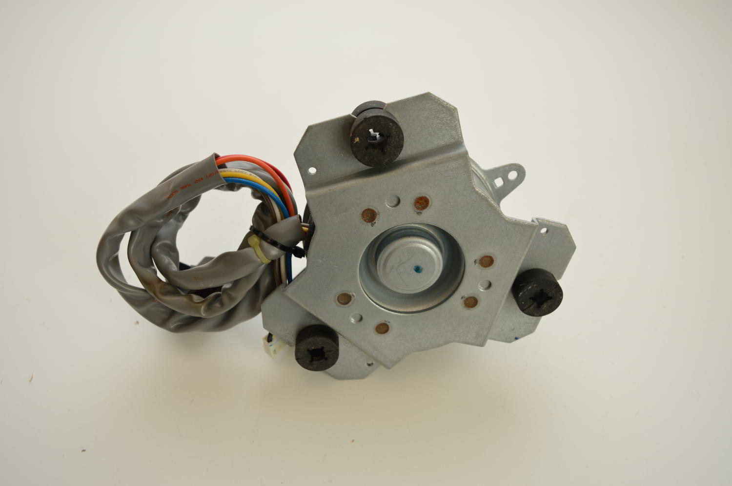 Moteur de Turbine PK6V11-LF (RG61J714H51) pour Cassette MITSUBISHI ELECTRIC PLFY-P20VCM-E2R1.TH / PLFY-P20VCM-E1.TH / PLFY-P20VCM-E.TH (Ref: E27168300) (OCCASION) – Image 2