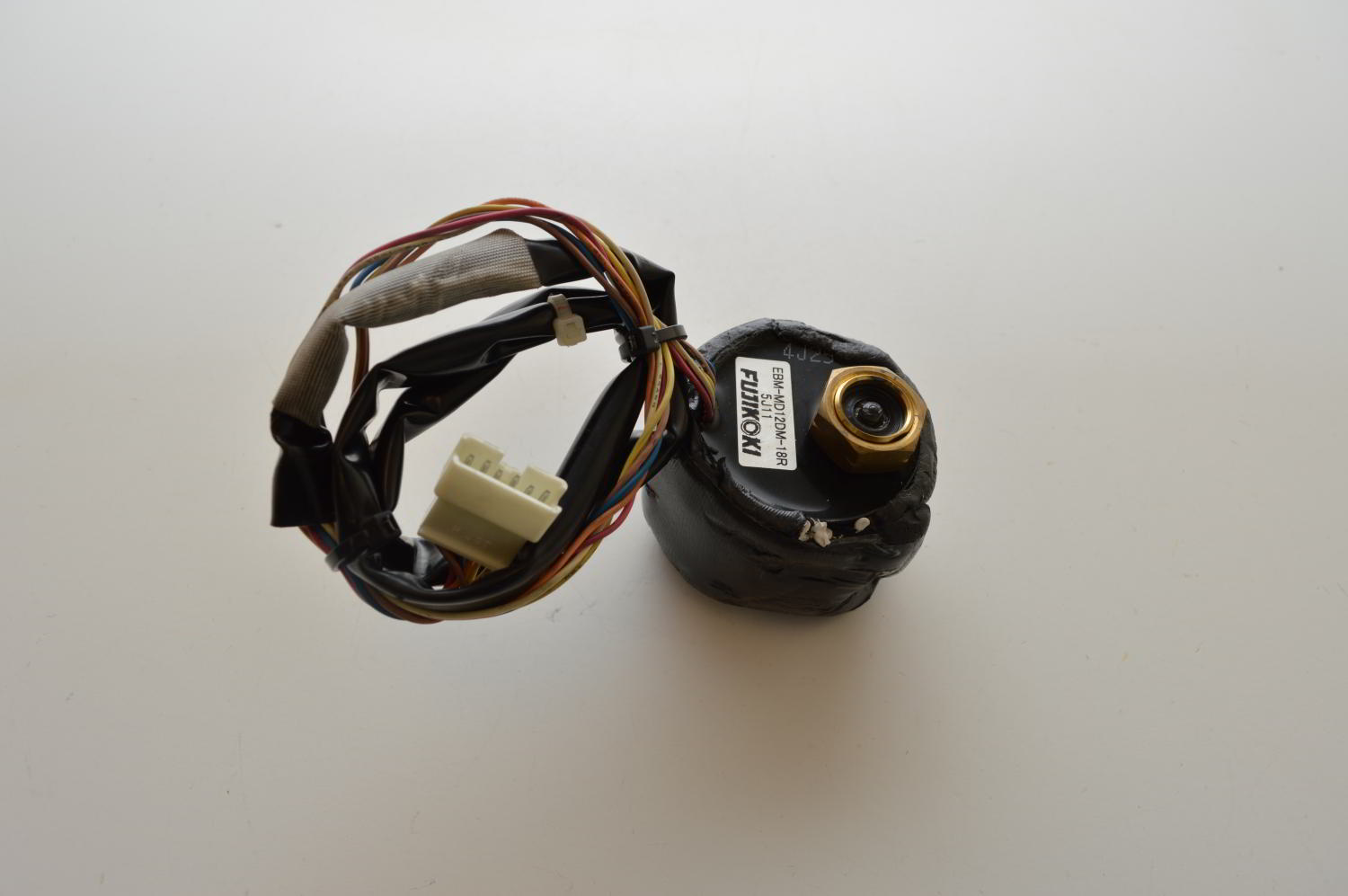 Moteur de détendeur FUJIKOKI EBM-MD12DM-18R pour DAIKIN FXAQ32MAVE / FXAA20AVM / YZAP71PVE (Ref: 133112J) (OCCASION) – Image 2